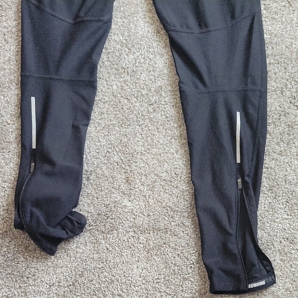 Nike Black Performance Joggers - Picture 9 of 9